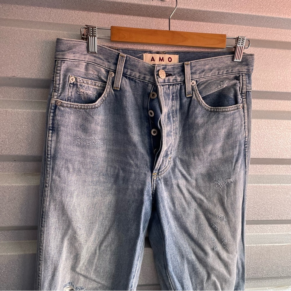 AMO Harlow Distressed Jeans in New Retro - Picture 4 of 7